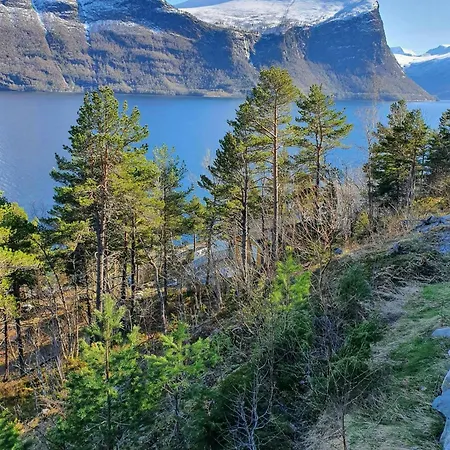Dom wakacyjny Fjord With Panoramic Views In Rauma Innfjorden